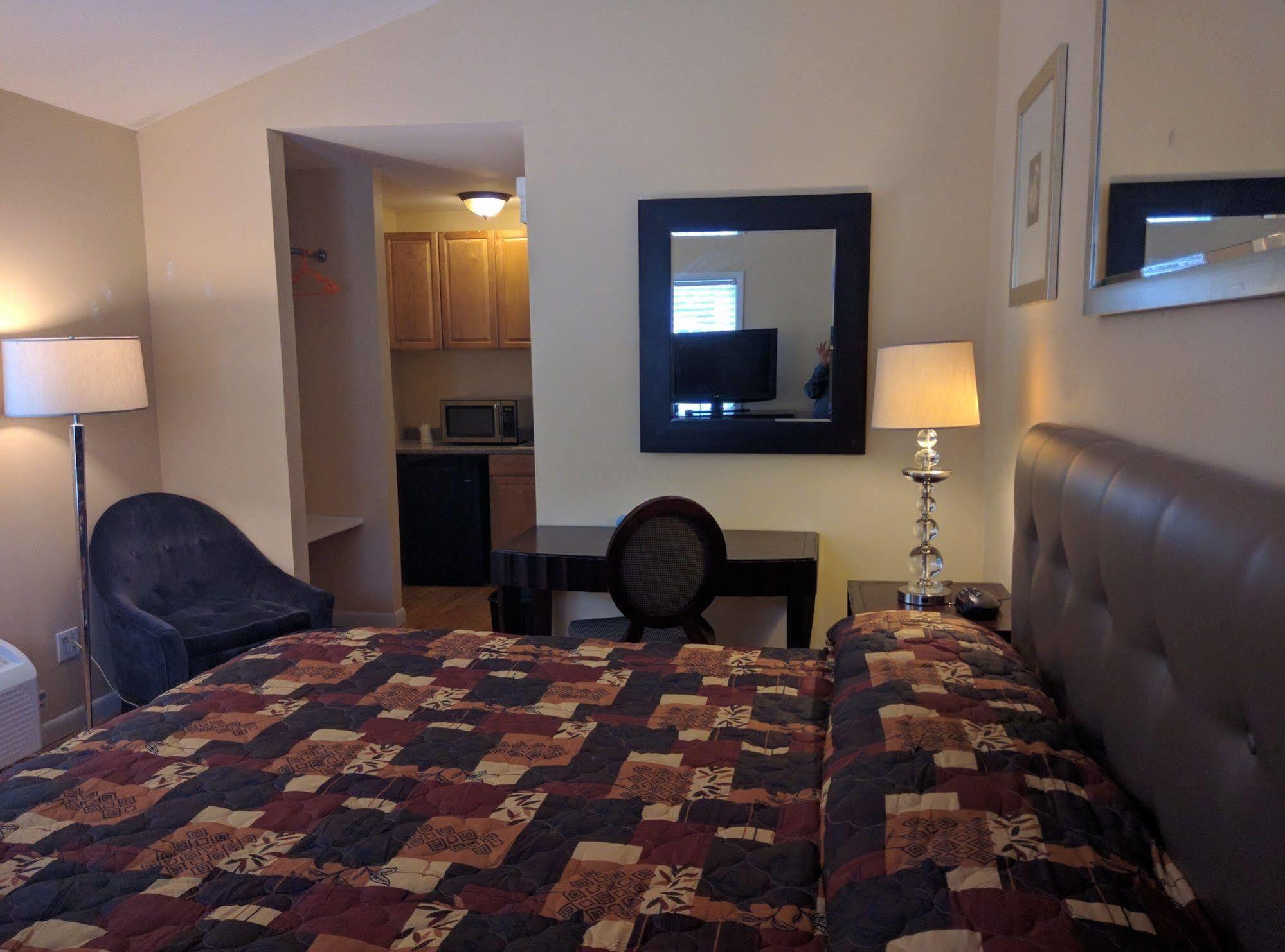 Sea Haven Resort Motel Southampton Esterno foto
