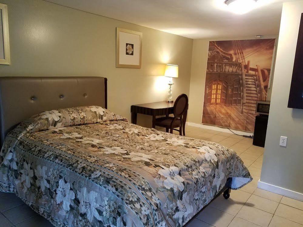 Sea Haven Resort Motel Southampton Esterno foto